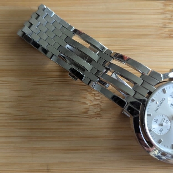 Movado Silver Men's Watch - Picture 3 of 13